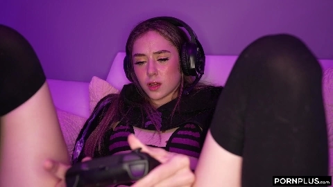 Sexy Little Brunette Cutie: Takes A BWC