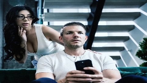 Afraid To Connect * Therapist Gave Him Human Touch * - Cami Strella