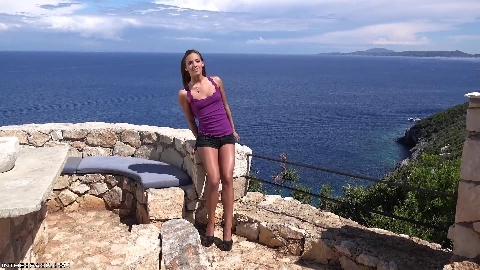 Amirah Adara solo babe