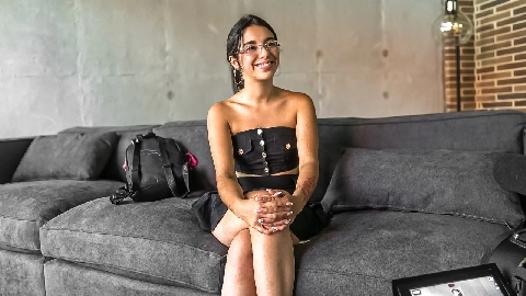 This 18YO LATINA AMATEUR was set on making it to America... she wasnt gonna miss her CUM shot