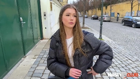 Olivia Sparkle - LegalPorno