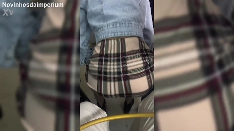 Achei um Quarto na Festa Mas Nao Podia Fazer Barulho - Nayra Castro