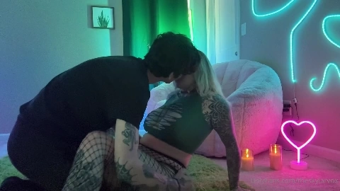 Dumby Thicc Inked PAWG Skylar Vox Gets Creampied By Her BF