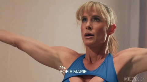Sofie Marie Perfect Body MILF Services Dick 2 - Milfy