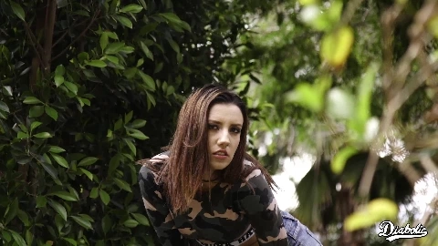 Brunette Babe Sophia Grace Gives Him