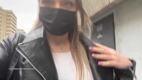 Solo Je Me Masturbe Dans Une Bibliotheque - Marine Rossi