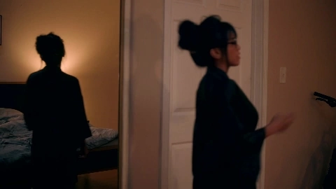 Ember Snow The Roommate Situation - BellesaFilms