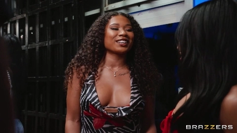 Vivienne Vo & Skyla Sun
