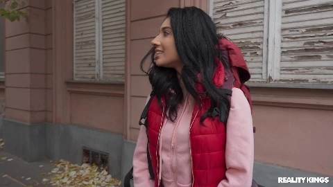 Matthew Meier And Emily Pink Hostel Hookup - RKPrime