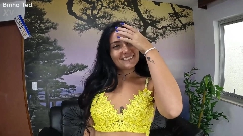 Primeira vez de Serena Santori ela faz tudo com anal intenso em Pov.