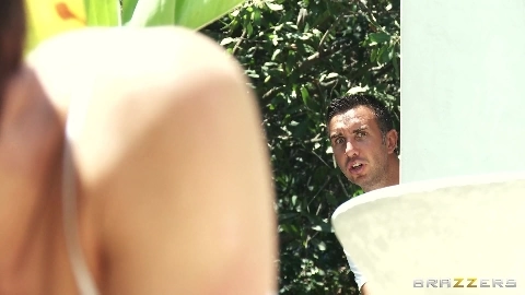 Garden Ho - Kendra Lust