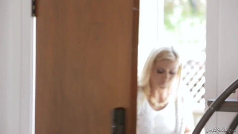 Elsa Jean And Alexis Fawx Boyfriend Bait - PrettyDirty