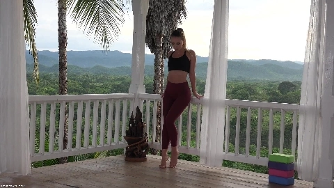 Dee Vin solo babe
