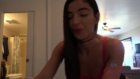 Emily wants to get dirty in bed with you - Emily Willis