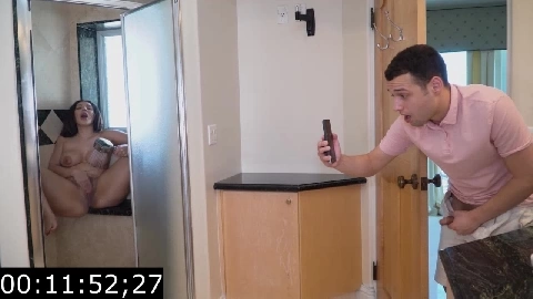 Horny Neighbor - Valentina Jewels