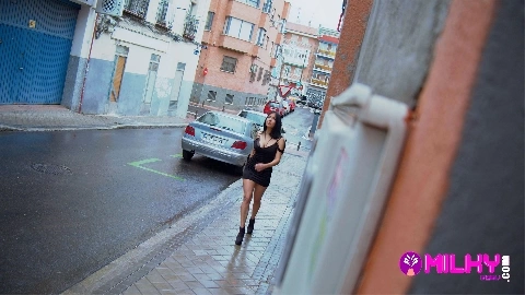 If you want to earn more money you have to show me more - Valeria Valois