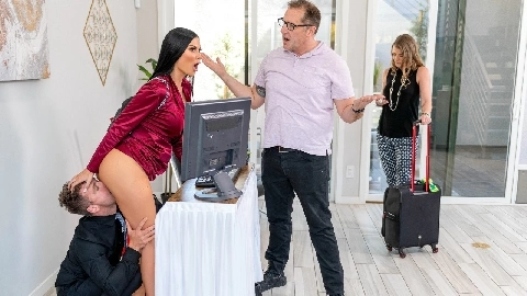 Freeuse Getaway Part 1 - Jasmine Jae