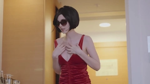 Sia Siberia is an amateur