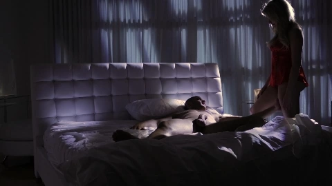 Red Satin - Mia