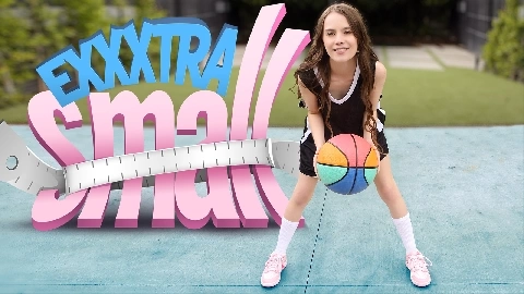 Petite Dunk - Sia Wood