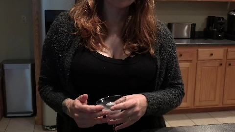 Spying on Best Friend's Mom - Bettie Bondage