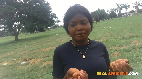 Curvy Ebony Gives Her BF Deep Blowjob G - Real Africans