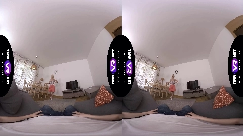 VR - Zazie Skymm