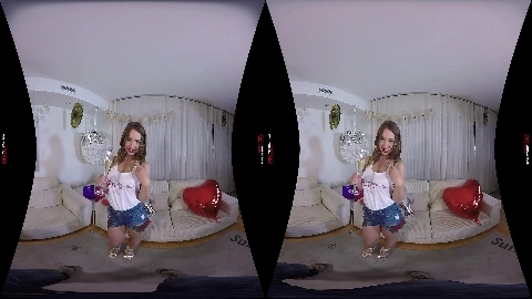 Taylor Sands Celebrates VR
