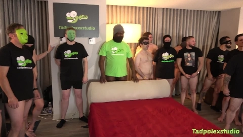 LARGE FUCKING ORGY - TadpoleXStudio