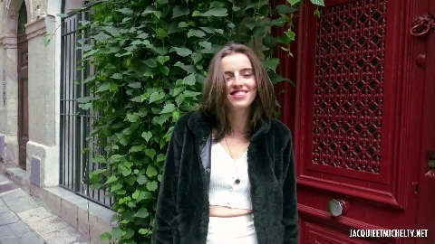 19 Yr Old Very Au Pair - Alba Lala