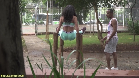 Brazilian muscle mom ass gets destroyed - Sexy Cuckold