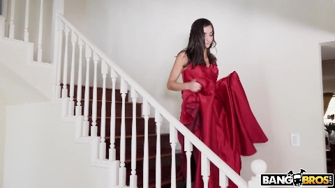 Emily Needs Anal Before Prom [HD Porn] - Emily Willis