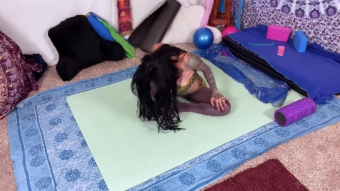 Serene Siren And Jenevieve Hexxx Cunnilini Y - GirlsWay