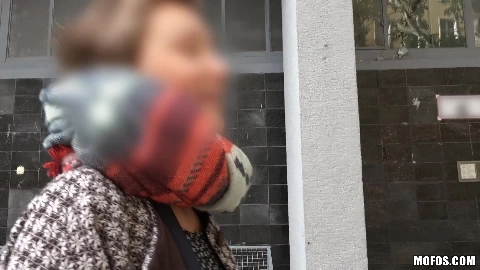 Euro Hottie's Epic Facial - Vicky Love