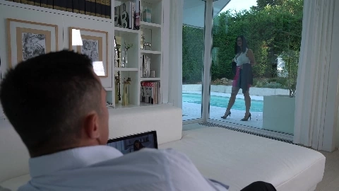 Kira Queen Renato - LoveHerFeet