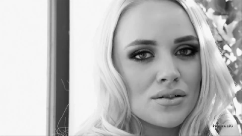 Alexis Monroe - Hustler