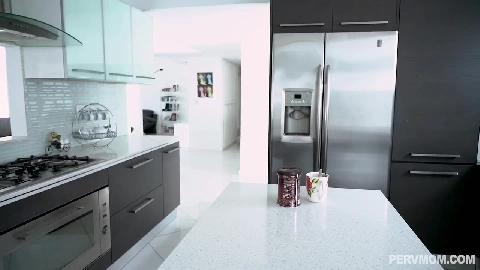 Operation Prank Stepmom - Honey Blossom