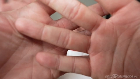 Dixie Lynn A Present For Her Stepdad - OnlyTeenBlowJobs