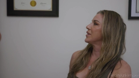 Kayla Paige Moms And Tits - RealityJunkies