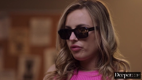 Bottom Bitch Barbie - Anna Claire Clouds, Christian Clay