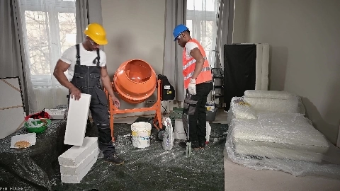 Florane Russell Horny Threesome