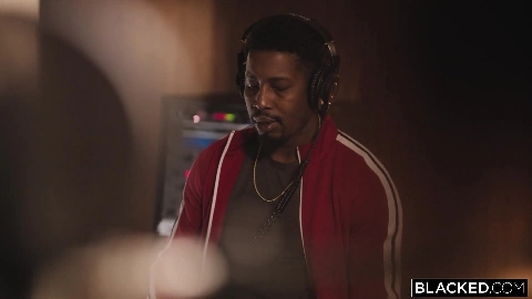 Final Mix in HD - Aila Donovan