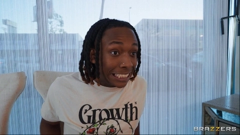 Trimzz: Episode 1 in 4k - Lila Hayes