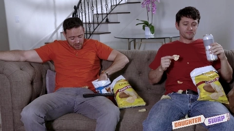 Kinsley Anne and Zoe Parker - Daughters And Dad Bods