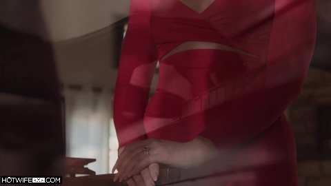 River Lynn - HotwifeXXX