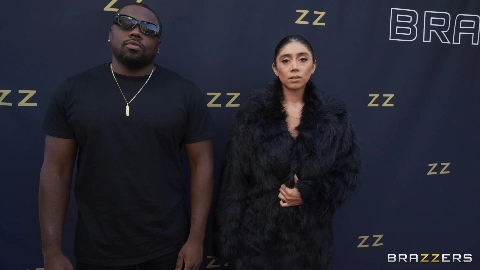 Brazzers Loves Violet's Asshole - Violet Myers