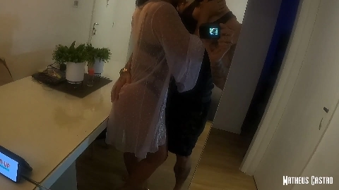 Matheus Castro - Meu Melhor Amigo É Uma Cavala De Cauda Grande Que Gosta De Beber Leite - Com Lanna Belford