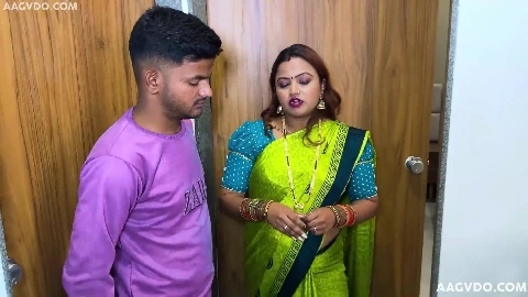 Rozi Friends Mom Uncut (2025) Hindi Hot Short Film
