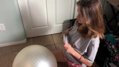 fucked in yoga ball - lexie fux