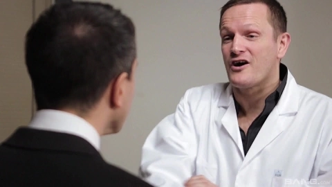 Alysa Gap double penetration with two guys